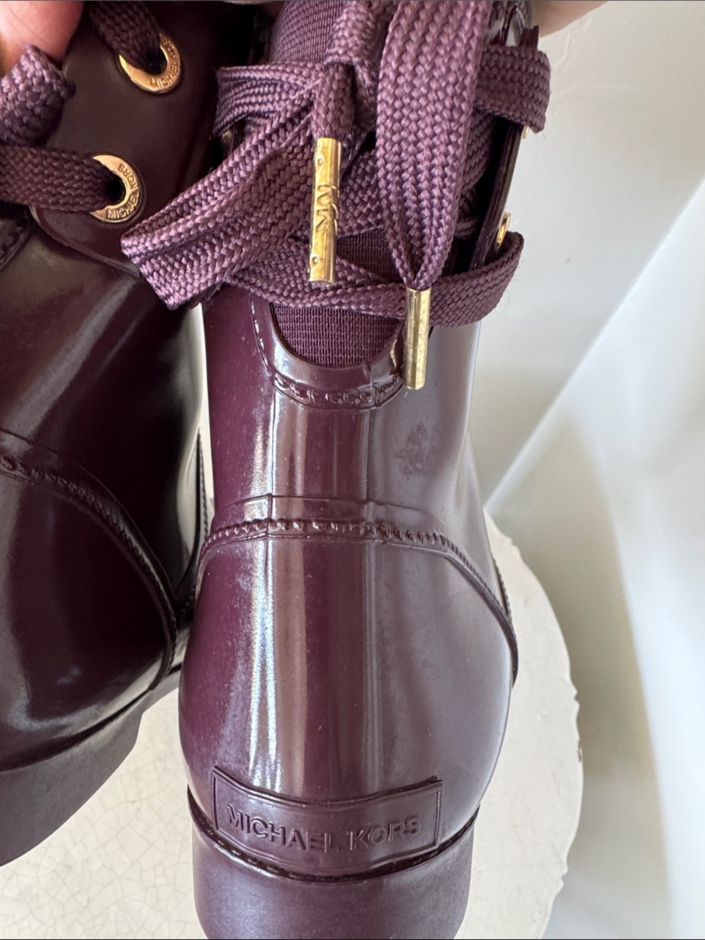 Michael Kors Women’s Deep Plum Lace-Up Glossy Rubber Ankle Rain Boots Size 9 EUC - Picture 10 of 13